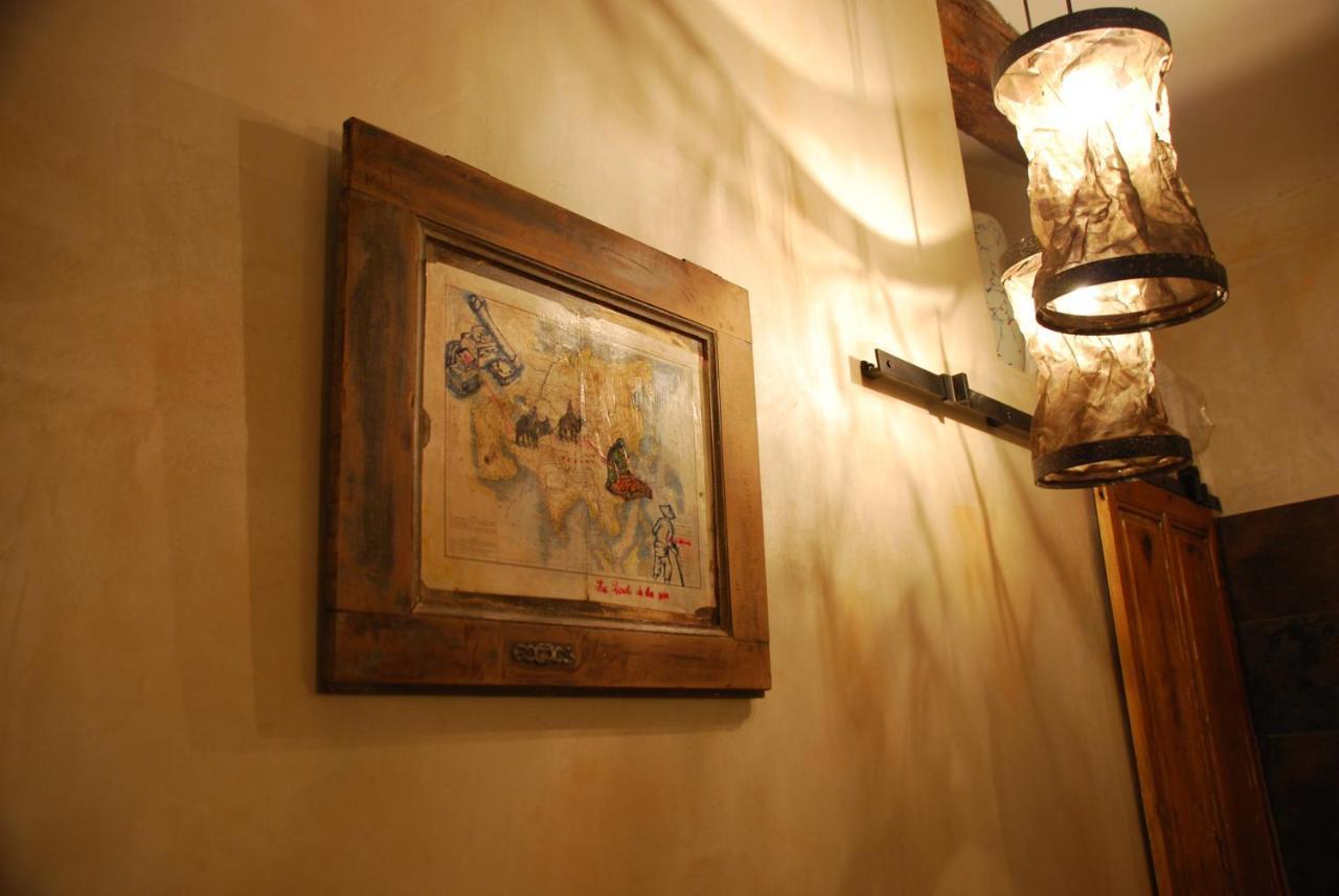 Maison D'Hotes Ainsi Soie T-Il Combovin エクステリア 写真