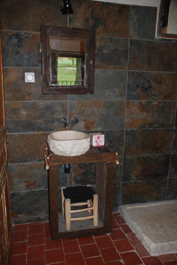 Maison D'Hotes Ainsi Soie T-Il Combovin エクステリア 写真